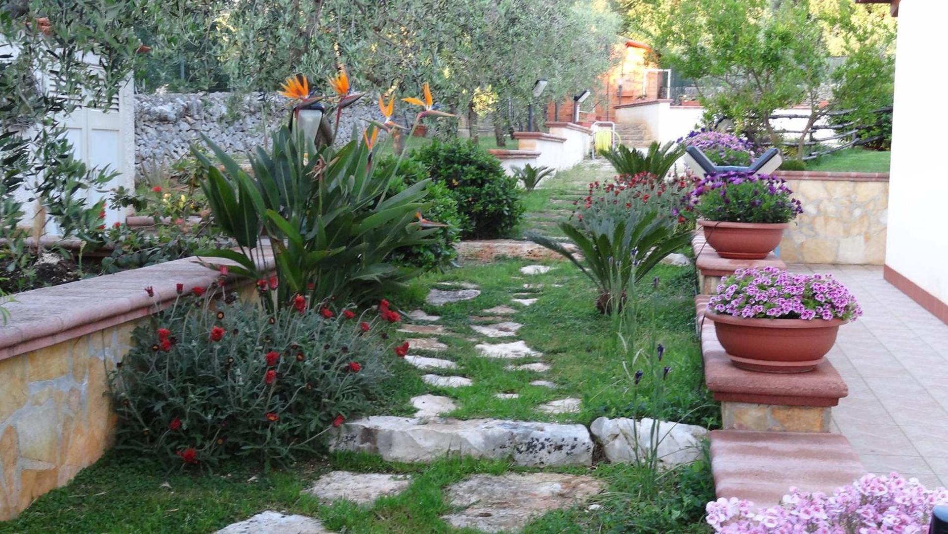 Bed And Breakfast La Casetta Монополи Экстерьер фото